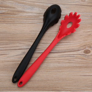 硅膠勺子和普通勺子哪個更適合小孩子，看完你就知道了【最新資訊】